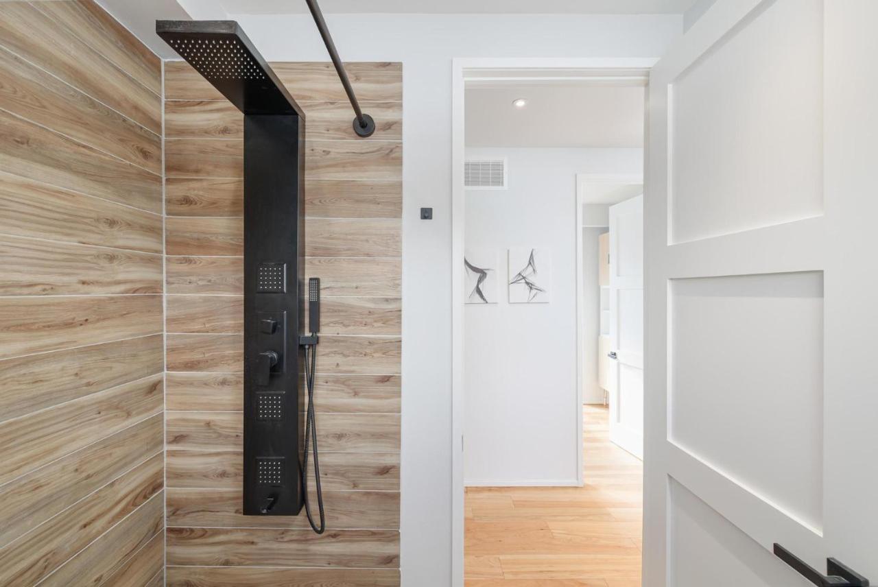 New Modern 1400 Sq Ft Coach House Near Everything Toronto Exterior foto